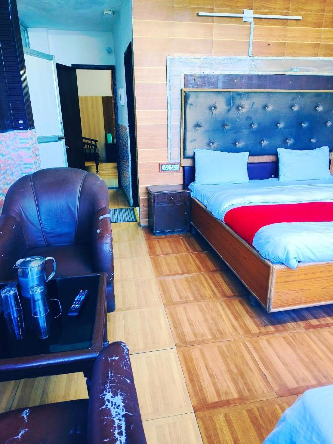 Hotel Holiday Dalhousie - Near Ghandhi Chowk Mall Road Zewnętrze zdjęcie