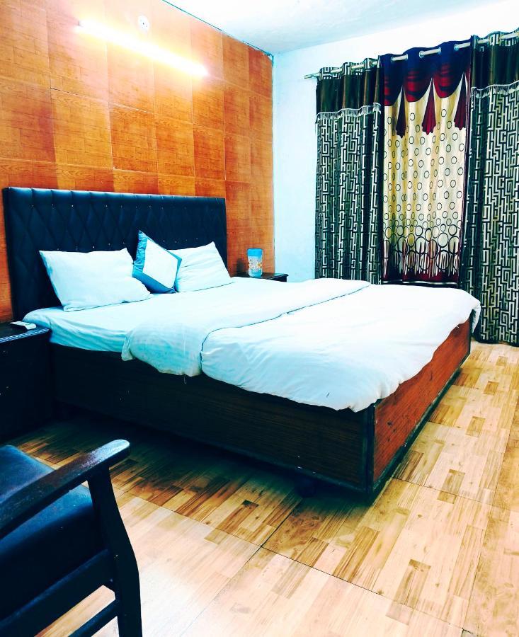 Hotel Holiday Dalhousie - Near Ghandhi Chowk Mall Road Zewnętrze zdjęcie