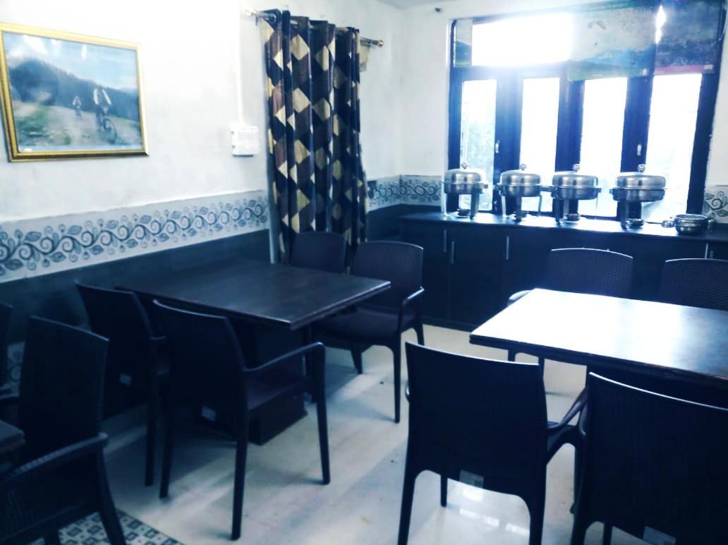 Hotel Holiday Dalhousie - Near Ghandhi Chowk Mall Road Zewnętrze zdjęcie
